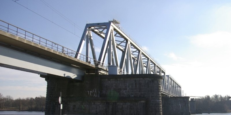 Strukton
